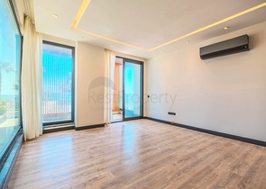 2+1 Wohnung mit direkter Nähe zum Meer in der Nähe von Oba