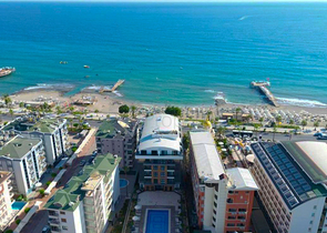 2+1 Wohnung mit direkter Nähe zum Meer in der Nähe von Oba