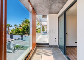 2+1 Wohnung mit direkter Nähe zum Meer in der Nähe von Oba