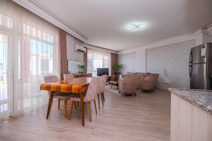 2+1 Apartment mit Meerblick in der Gegend von Cikcilli/Alanya