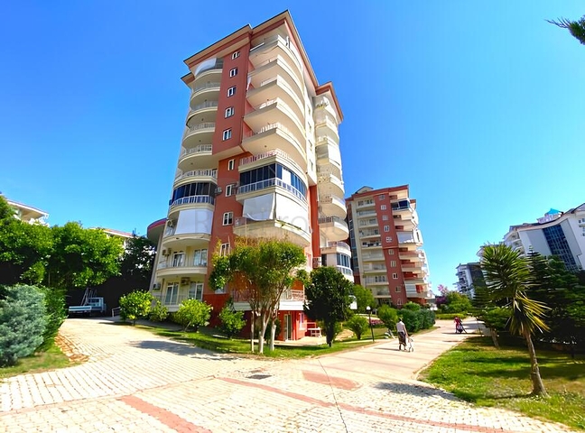 2+1 Apartment mit Meerblick in der Gegend von Cikcilli/Alanya