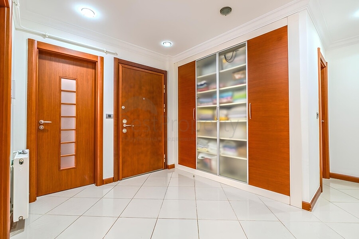 3+1 Wohnung mit separater Küche in einem der besten Komplexe von Alanya