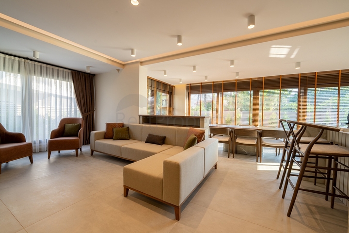 Zum Verkauf выставленны индевидуальные Villa Schnitt 4+1 in der Gegend von Kemer - Antalya 