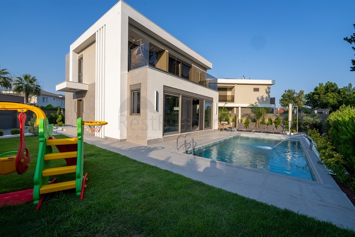 Zum Verkauf выставленны индевидуальные Villa Schnitt 4+1 in der Gegend von Kemer - Antalya 