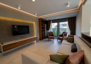 Zum Verkauf выставленны индевидуальные Villa Schnitt 4+1 in der Gegend von Kemer - Antalya 