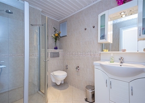 Geräumige Wohnung in Djikcilli mit entwickelter Infrastruktur