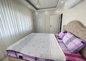 Geräumiges Penthouse in Djikcilli mit Meerblick