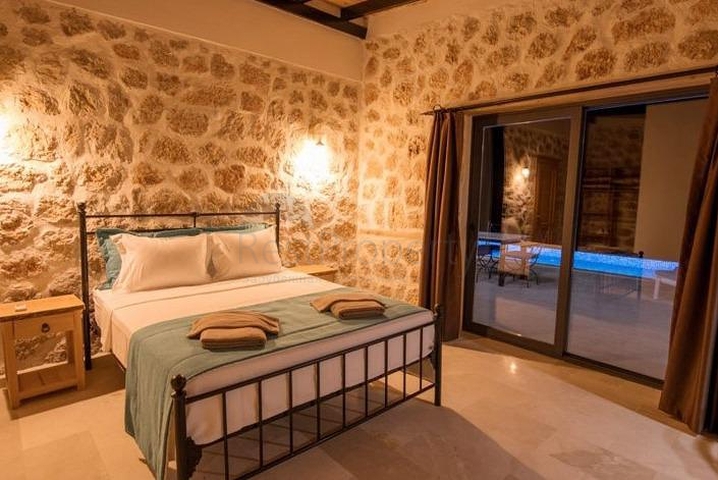 Zum Verkauf stehen zwei Villen im Stadtteil Kas Antalya  Zum Verkauf stehen zwei Villen im Stadtteil Kas Antalya