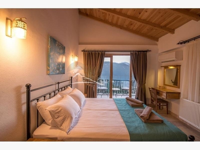 Zum Verkauf stehen zwei Villen im Stadtteil Kas Antalya  Zum Verkauf stehen zwei Villen im Stadtteil Kas Antalya