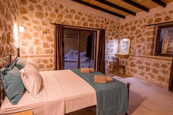 Zum Verkauf stehen zwei Villen im Stadtteil Kas Antalya  Zum Verkauf stehen zwei Villen im Stadtteil Kas Antalya