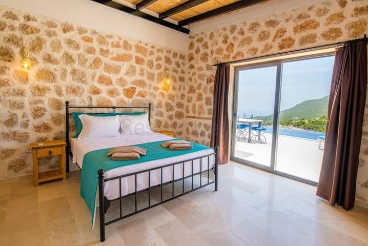 Zum Verkauf stehen zwei Villen im Stadtteil Kas Antalya  Zum Verkauf stehen zwei Villen im Stadtteil Kas Antalya