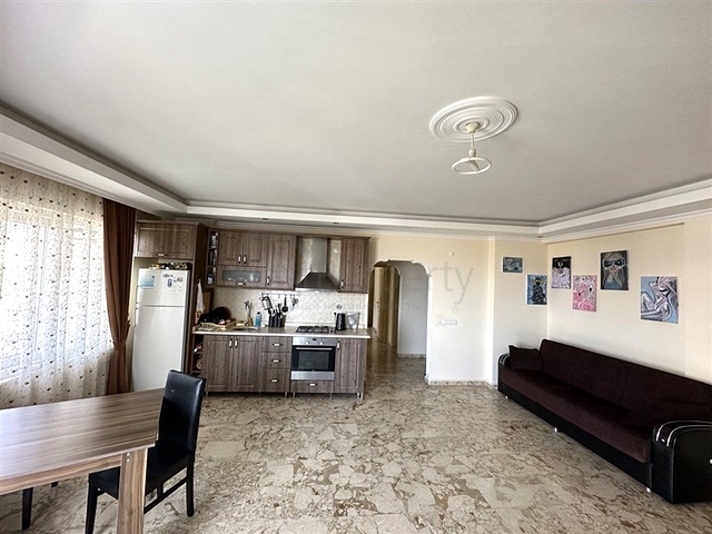 Geräumige 2+1-Wohnung in Mahmutlar mit ausgezeichneter Infrastruktur