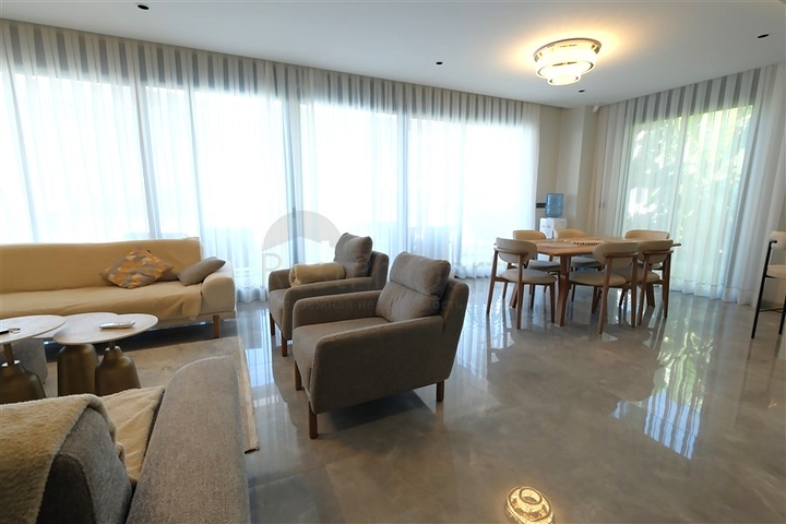 Luxus-Villa mit Meerblick in Kargicak