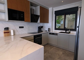 Luxus-Villa mit Meerblick in Kargicak