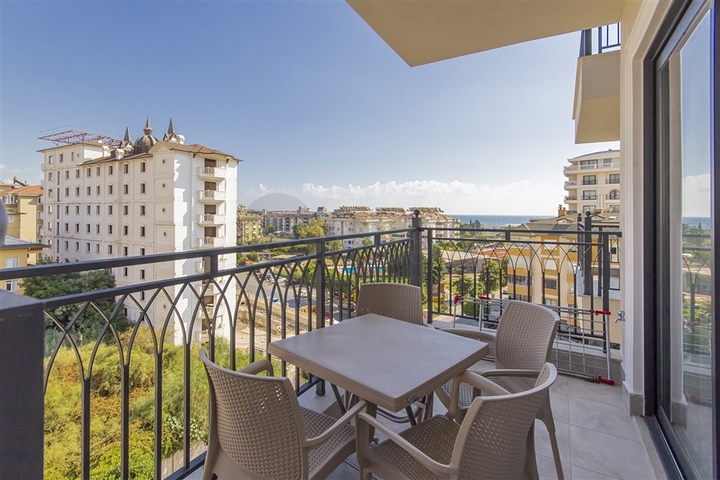 Moderne Wohnung in einer gehobenen Gegend von Oba