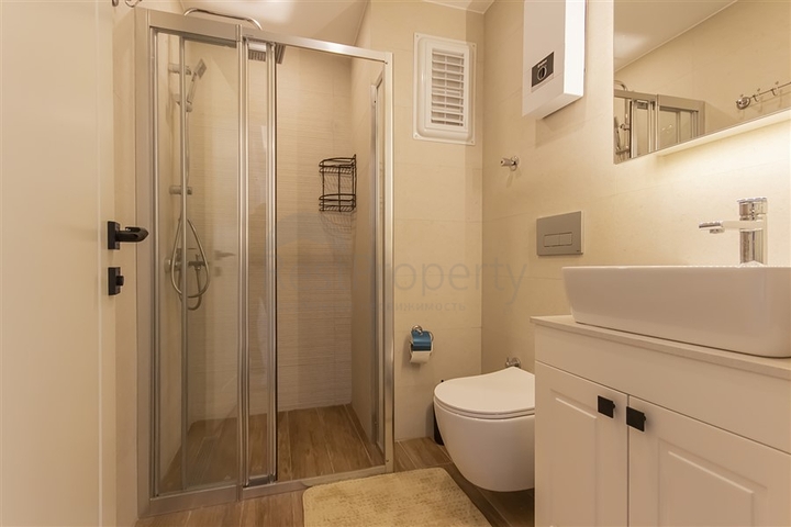 Moderne Wohnung in einer gehobenen Gegend von Oba