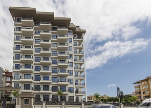 Moderne Wohnung in einer gehobenen Gegend von Oba