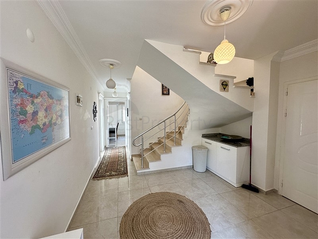 Geräumige Villa mit Panoramablick auf das Meer in Alanya