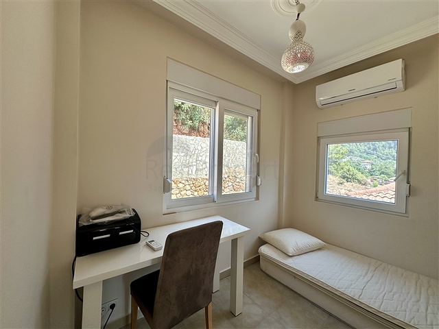Geräumige Villa mit Panoramablick auf das Meer in Alanya