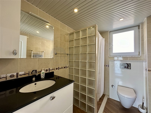 Geräumige Villa mit Panoramablick auf das Meer in Alanya