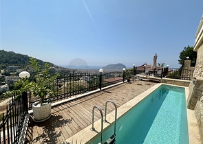 Geräumige Villa mit Panoramablick auf das Meer in Alanya