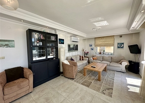 Geräumige Villa mit Panoramablick auf das Meer in Alanya