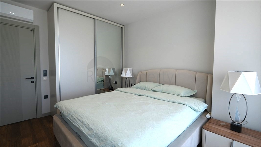 Moderne Villa mit Panoramablick auf das Meer in Kargicak