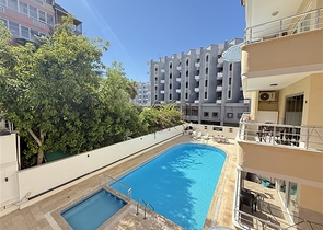 Geräumige 1+1-Wohnung, nur 100 Meter vom Meer entfernt, in beide Richtungen