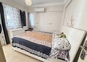 Geräumige 1+1-Wohnung, nur 100 Meter vom Meer entfernt, in beide Richtungen