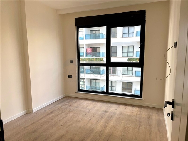 Moderne 1+1-Wohnung in einem neuen Komplex mit Pool und Spa-Bereich in Mahmutlar