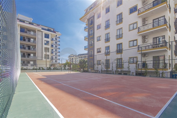 Moderne 1+1-Wohnung in einem neuen Komplex mit Pool und Spa-Bereich in Mahmutlar