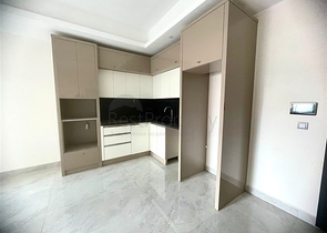 Moderne 1+1-Wohnung in einem neuen Komplex mit Pool und Spa-Bereich in Mahmutlar