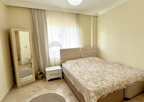 Geräumige 2+1-Wohnung mit Pool und entwickelter Infrastruktur im Zentrum von Mahmutlar