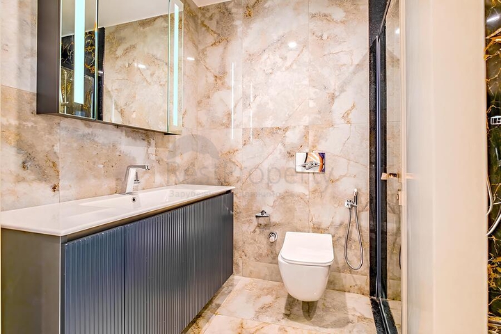 Moderne 2+1-Wohnung in einer neuen Wohnanlage am Meer im Stadtteil Türkler