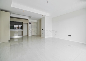 Moderne 2+1-Wohnung in einer neuen Wohnanlage am Meer im Stadtteil Türkler