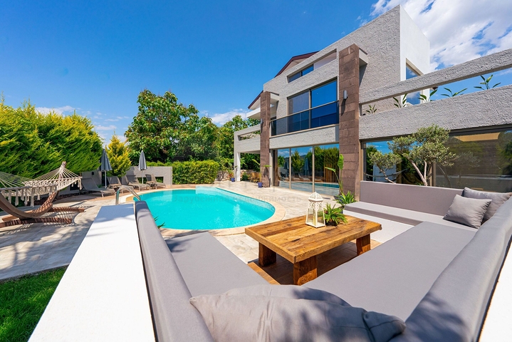 Einzigartiges 4+1-Villaprojekt in Fethiye