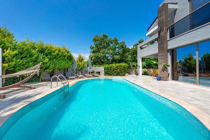 Einzigartiges 4+1-Villaprojekt in Fethiye