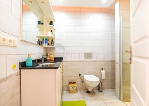 Tolle möblierte 2+1-Wohnung in einer Anlage mit umfassender Infrastruktur - Avsallar/Alanya