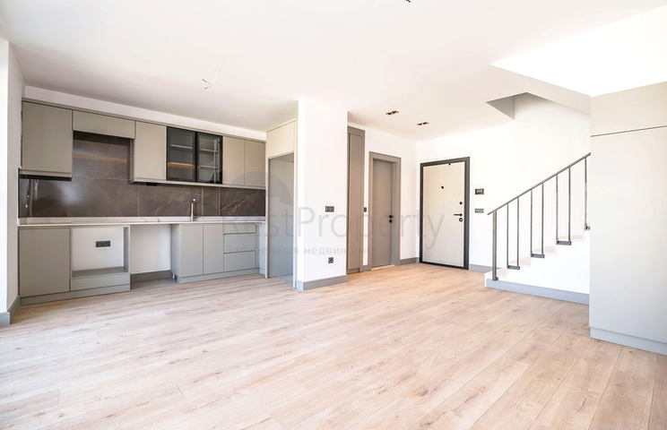 2+1 Penthouse mit Terrasse im Stadtteil Kestel