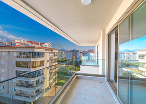 2+1 Penthouse mit Terrasse im Stadtteil Kestel