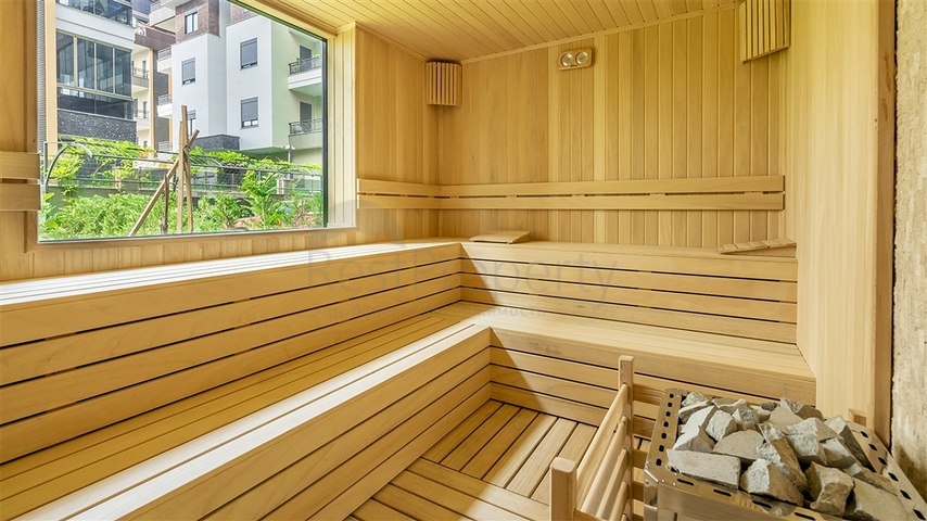 Geräumige 3+1-Wohnung in einer modernen Wohnanlage im Bezirk Oba