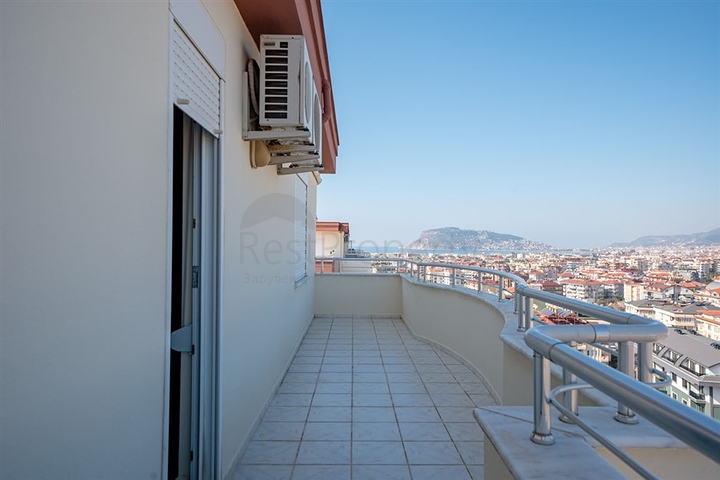 Geräumiges 4+1 Penthouse mit Terrasse im Stadtteil Tosmur