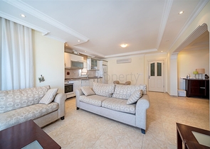 Geräumiges 4+1 Penthouse mit Terrasse im Stadtteil Tosmur