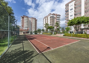 Geräumiges 4+1 Penthouse mit Terrasse im Stadtteil Tosmur