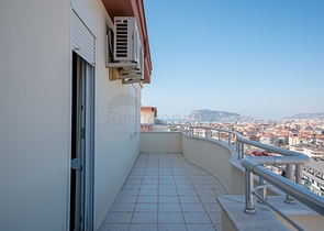 Geräumiges 4+1 Penthouse mit Terrasse im Stadtteil Tosmur