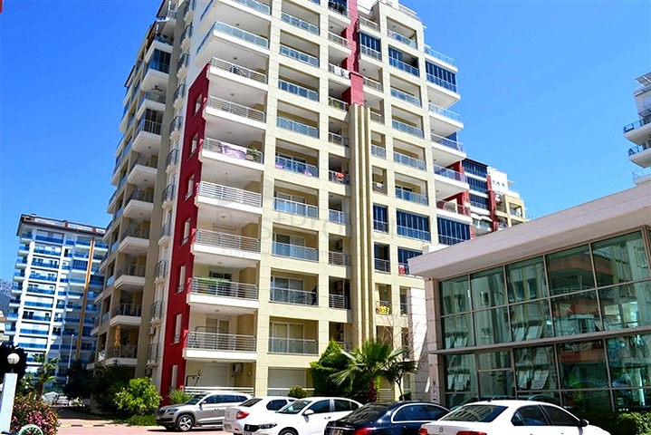 Große möblierte 2+1-Wohnung in einer gut ausgebauten Wohnanlage - Mahmutlar/Alanya