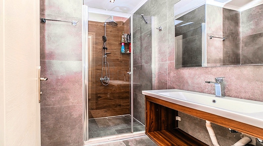 Große möblierte 2+1-Wohnung in einer gut ausgebauten Wohnanlage - Mahmutlar/Alanya