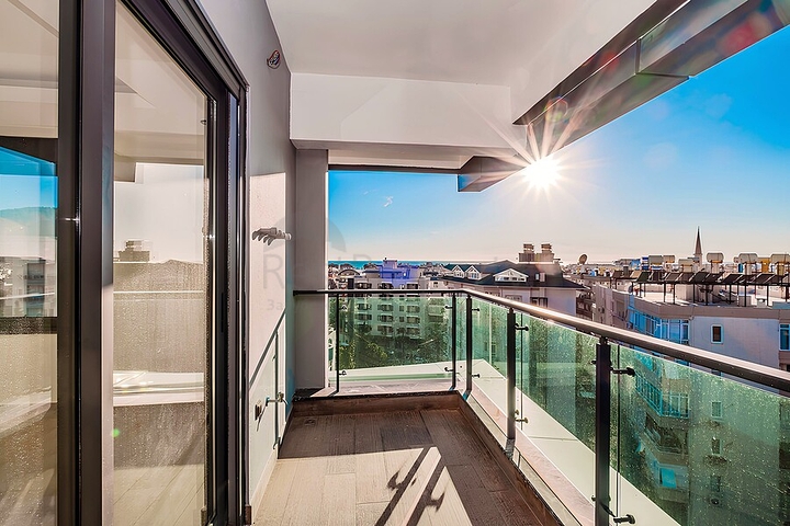 Modernes 2+1 Penthouse im prestigeträchtigen Teil von Alanya