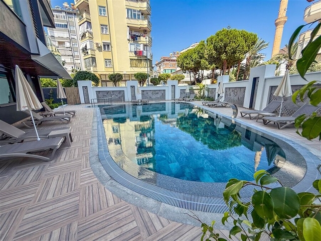 Modernes 2+1 Penthouse im prestigeträchtigen Teil von Alanya