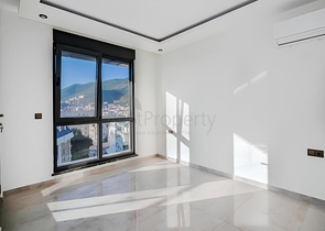 Modernes 2+1 Penthouse im prestigeträchtigen Teil von Alanya